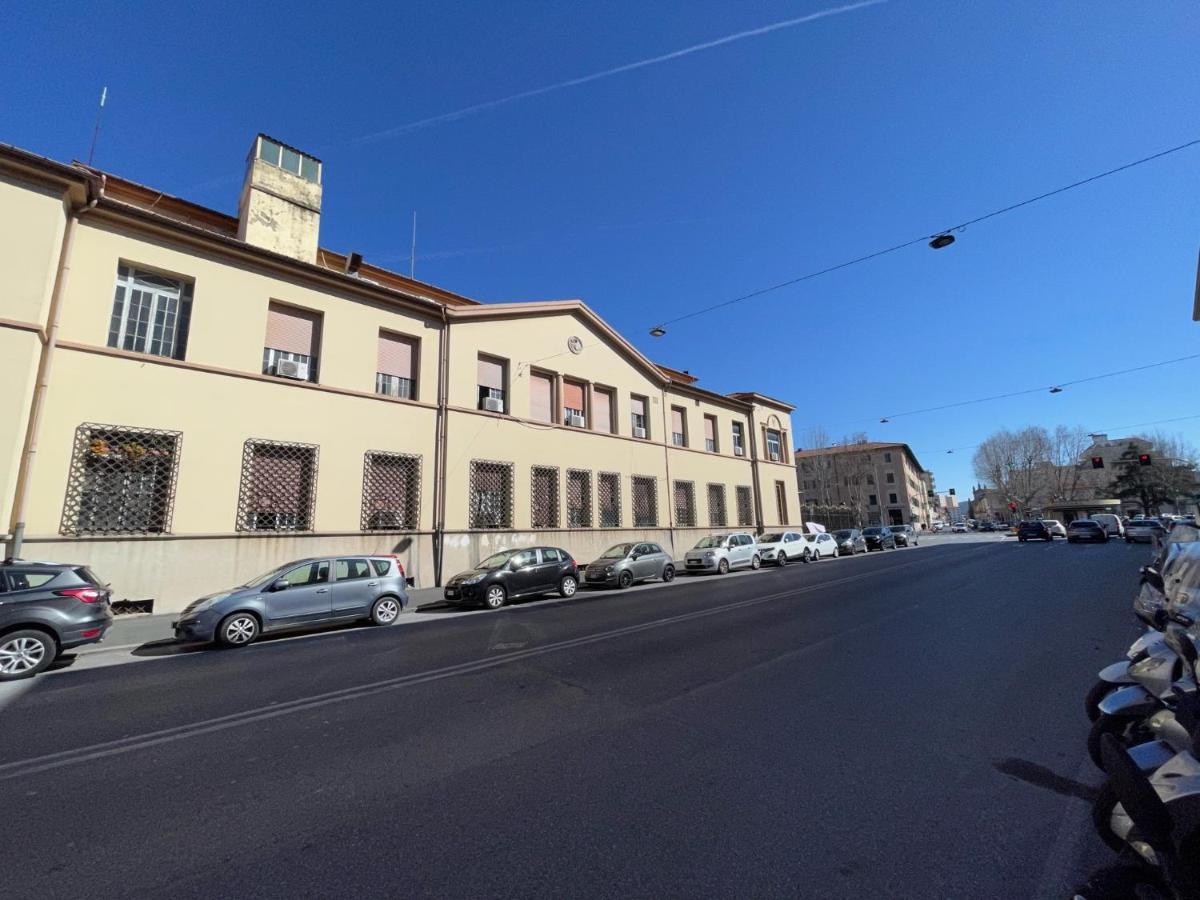 Kia Orana Guesthouse Livorno Exteriör bild